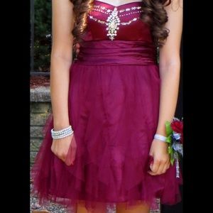 Burgundy Strapless Mini Formal Dress